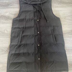 Zara hooded puffer vest XL